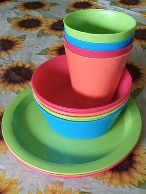 Kids Plastic Dish Set